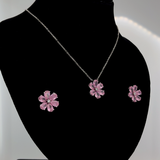 Blushing Crystal Bloom